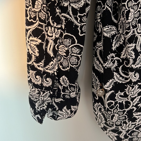 Hugo Boss Orange Floral sz 4/M Long Sleeve Half Buttons - Picture 6 of 7